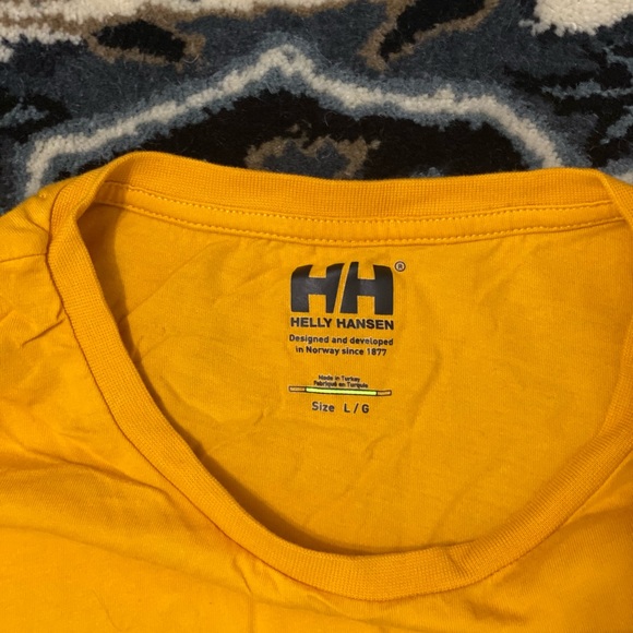 helly hansen t shirt - Picture 4 of 4